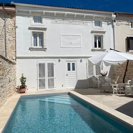 Casa Tratinella Holiday home *