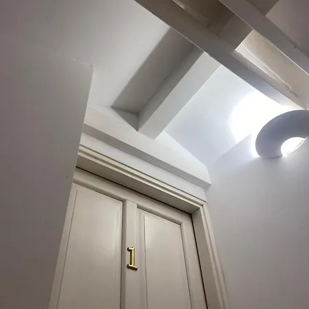 Casa Tratinella ロヴィンスコ・セロ